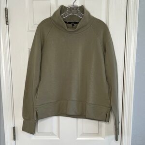 NWT Public Rec Luxe Fleece Pullover sage green women’s large